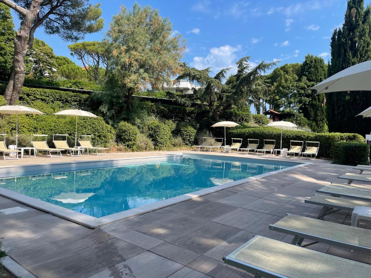 Residenze Al Colle Dei Pini Apart otel Riccione Dış mekan fotoğraf