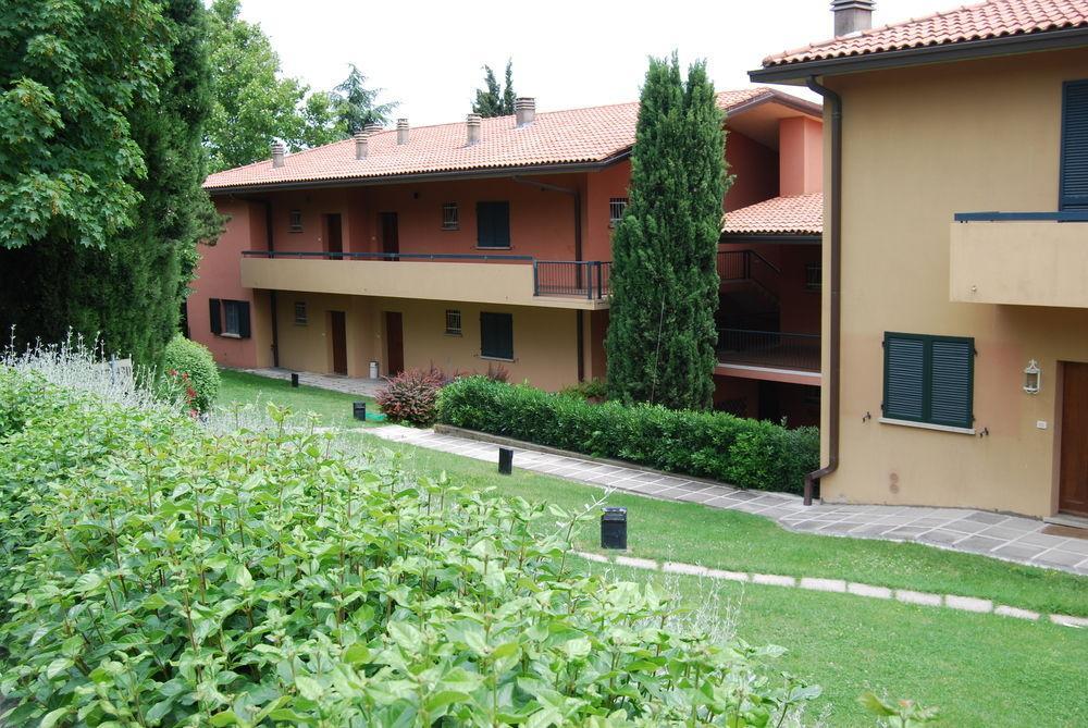 Residenze Al Colle Dei Pini Apart otel Riccione Dış mekan fotoğraf
